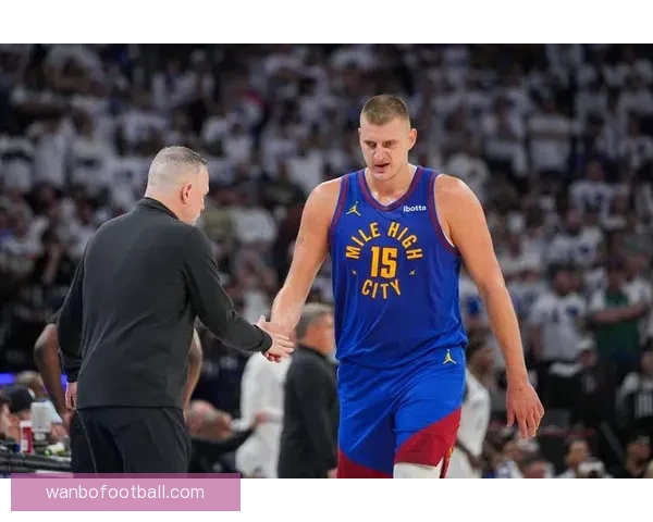 约基奇连续两季场均三双创历史 穆雷十记三分助掘金横扫爵士迎七连胜